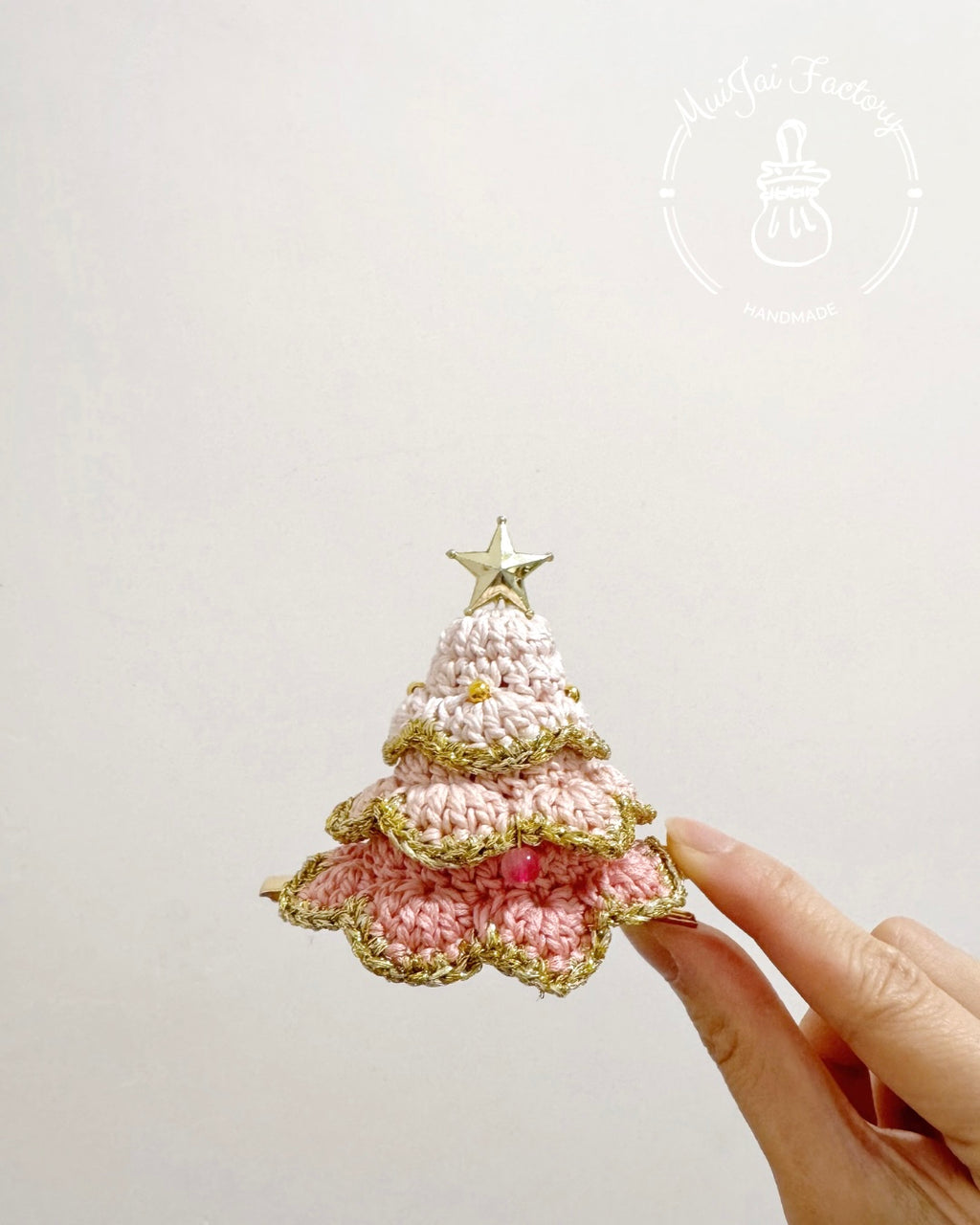 𝒞𝒽𝓇𝒾𝓈𝓉𝓂𝒶𝓈 𝒯𝓇𝑒𝑒 ℋ𝒶𝒾𝓇 𝒞𝓁𝒾𝓅 🎄