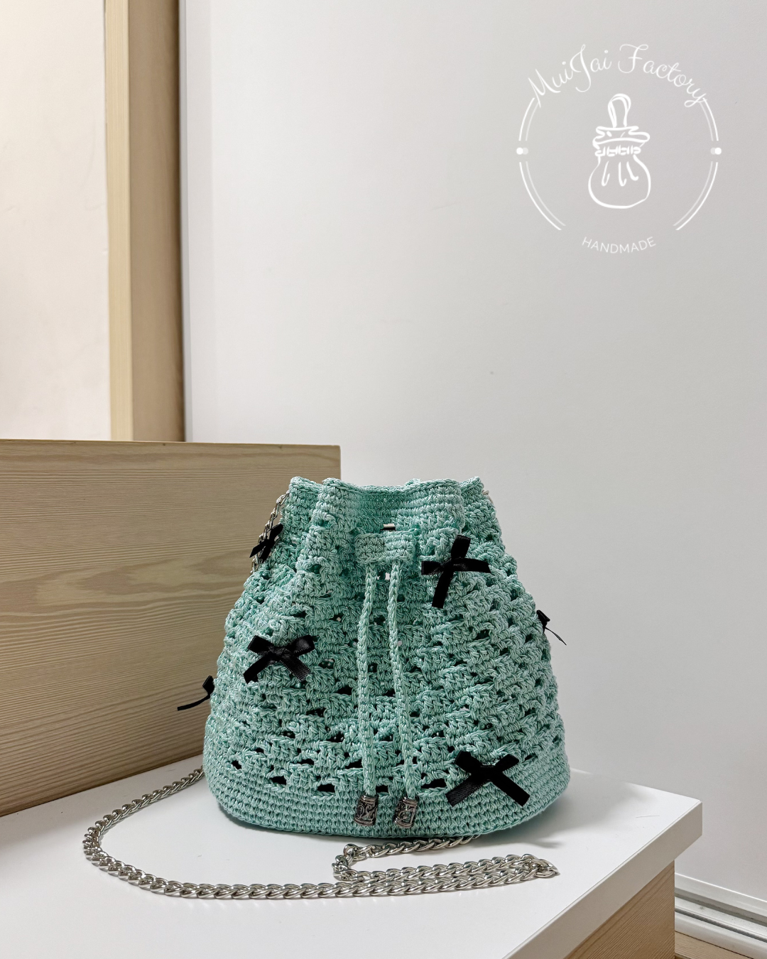 M008-S:  ✧ 𝒮𝓅𝒶𝓇𝓀𝓁𝒾𝓃𝑔 ℛ𝒾𝒷𝒷𝑜𝓃𝓈 ℬ𝓊𝒸𝓀𝑒𝓉 ℬ𝒶𝑔 ✧