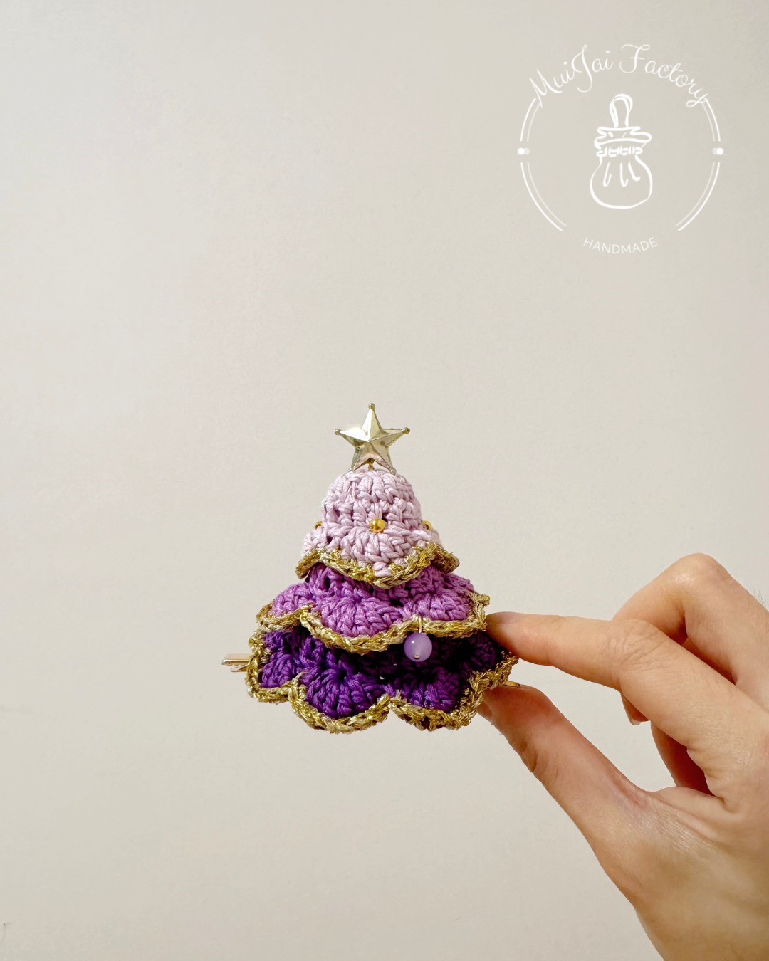 𝒞𝒽𝓇𝒾𝓈𝓉𝓂𝒶𝓈 𝒯𝓇𝑒𝑒 ℋ𝒶𝒾𝓇 𝒞𝓁𝒾𝓅 🎄