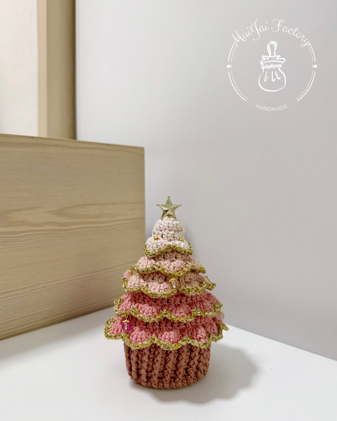 𝒞𝒽𝓇𝒾𝓈𝓉𝓂𝒶𝓈 𝒯𝓇𝑒𝑒 𝒞𝒶𝓃𝒹𝓎 𝐵𝑜𝓍🎄 (S size)