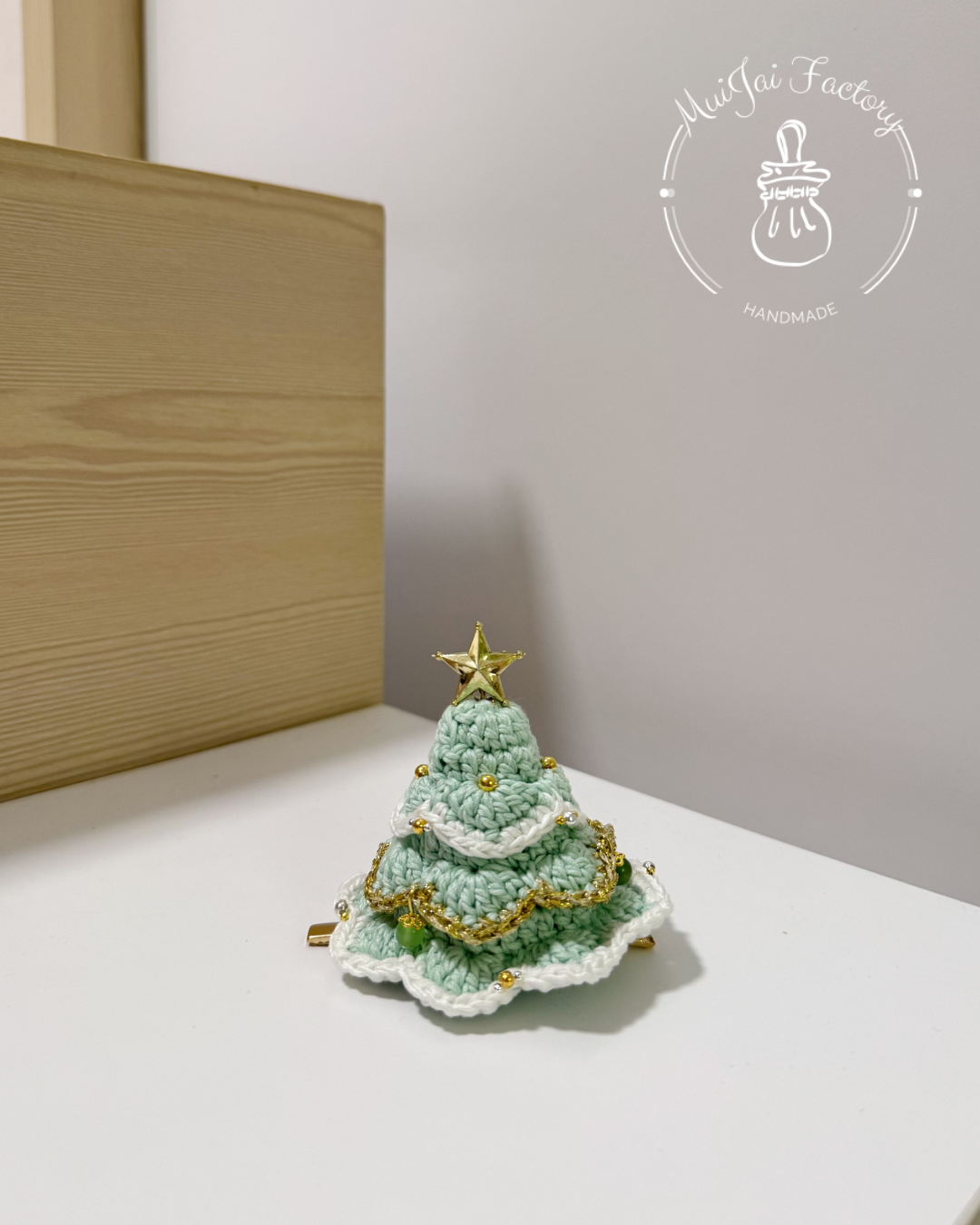 𝒞𝒽𝓇𝒾𝓈𝓉𝓂𝒶𝓈 𝒯𝓇𝑒𝑒 ℋ𝒶𝒾𝓇 𝒞𝓁𝒾𝓅 🎄