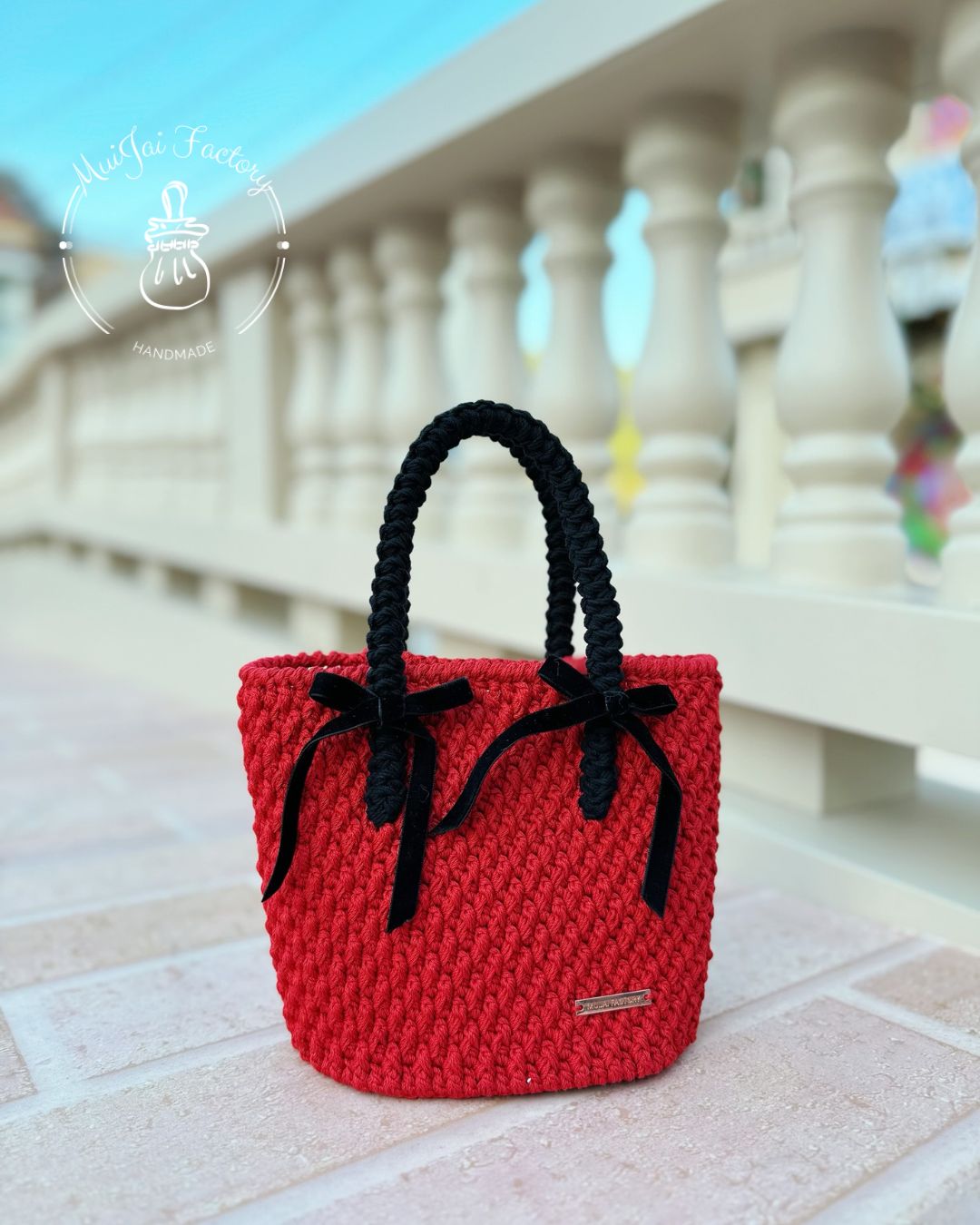 M009-S:  ♔ 𝙏𝙝𝙚 𝙉𝙪𝙩𝙘𝙧𝙖𝙘𝙠𝙚𝙧 𝙍𝙞𝙗𝙗𝙤𝙣𝙨 𝘽𝙖𝙜 ♔