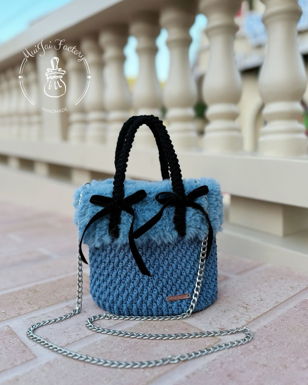 M009-SF: ♔ 𝙏𝙝𝙚 𝙉𝙪𝙩𝙘𝙧𝙖𝙘𝙠𝙚𝙧 (𝙁𝙡𝙪𝙛𝙛𝙮) 𝙍𝙞𝙗𝙗𝙤𝙣𝙨 𝘽𝙖𝙜 ♔