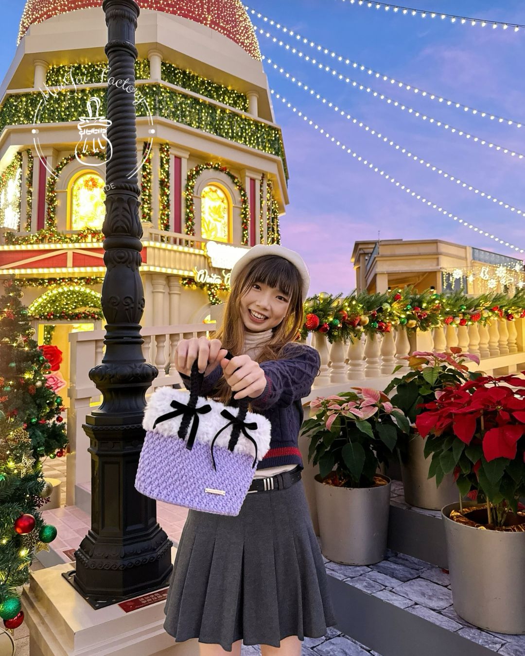 M009-SF: ♔ 𝙏𝙝𝙚 𝙉𝙪𝙩𝙘𝙧𝙖𝙘𝙠𝙚𝙧 (𝙁𝙡𝙪𝙛𝙛𝙮) 𝙍𝙞𝙗𝙗𝙤𝙣𝙨 𝘽𝙖𝙜 ♔